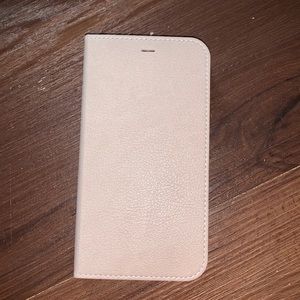 IPhone X phone case.